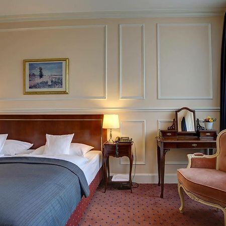 Centro Hotel Bristol Bonn Ngoại thất bức ảnh