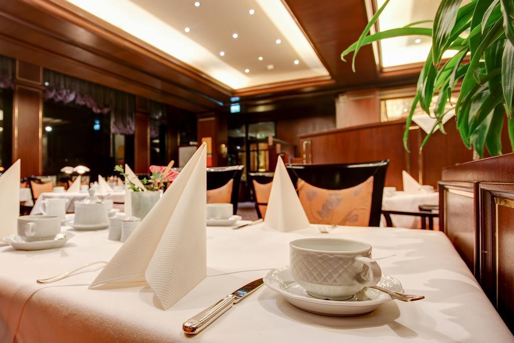Centro Hotel Bristol Bonn Ngoại thất bức ảnh