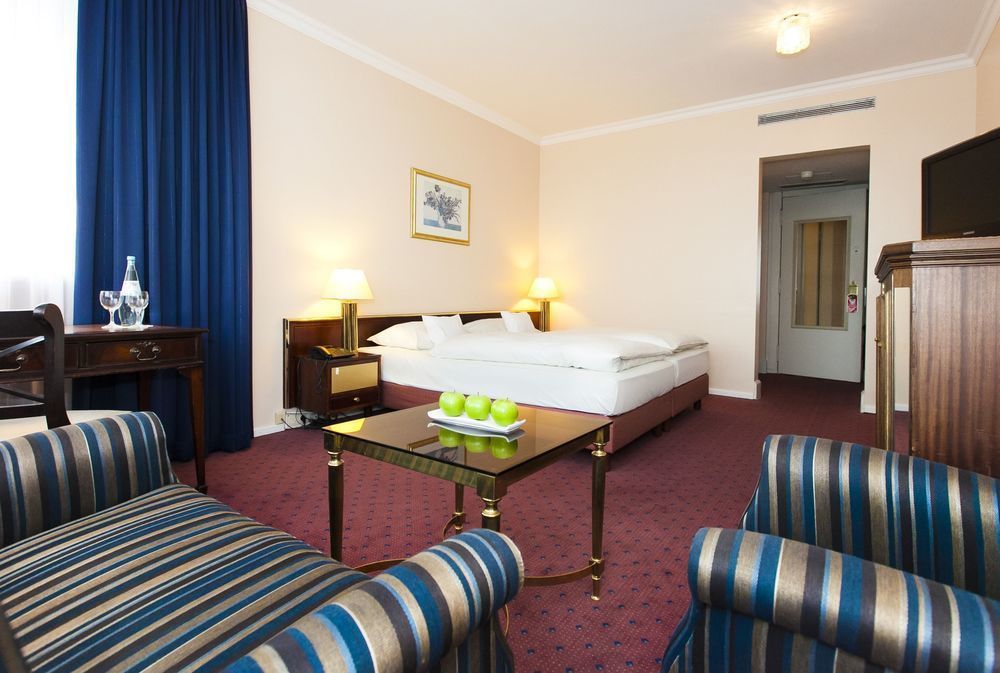 Centro Hotel Bristol Bonn Ngoại thất bức ảnh
